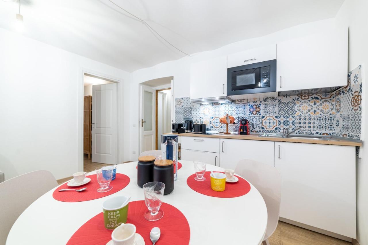 Domus Domi Barberini Sq. Apartment *