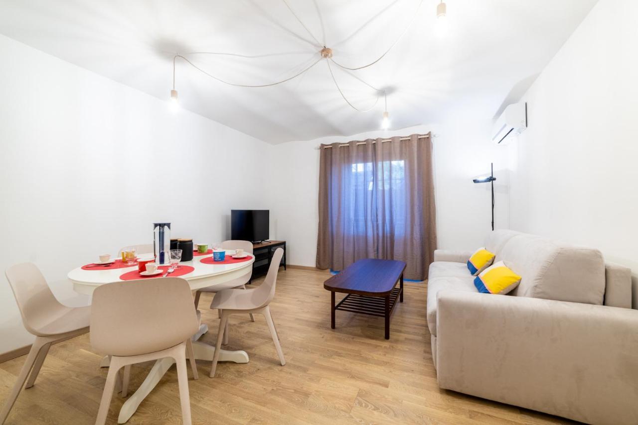 Domus Domi Barberini Sq. Apartment